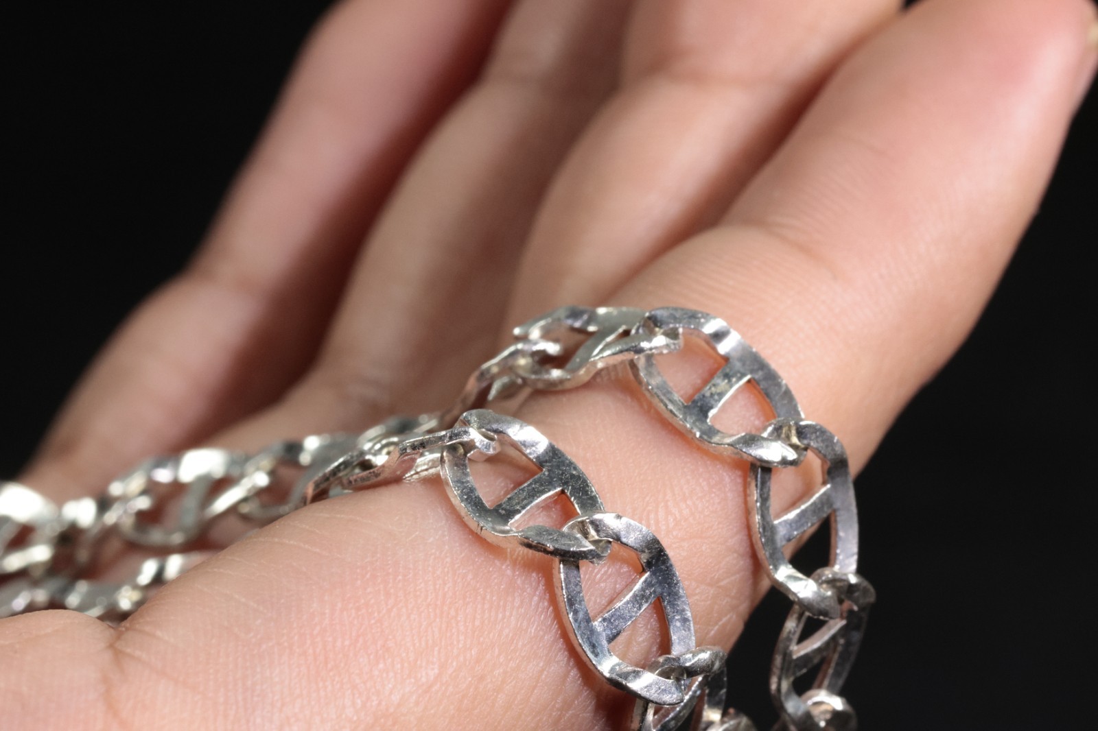 925 Sterling Silver Mariner Bracelet with lobster lock 8in 8.8 grams