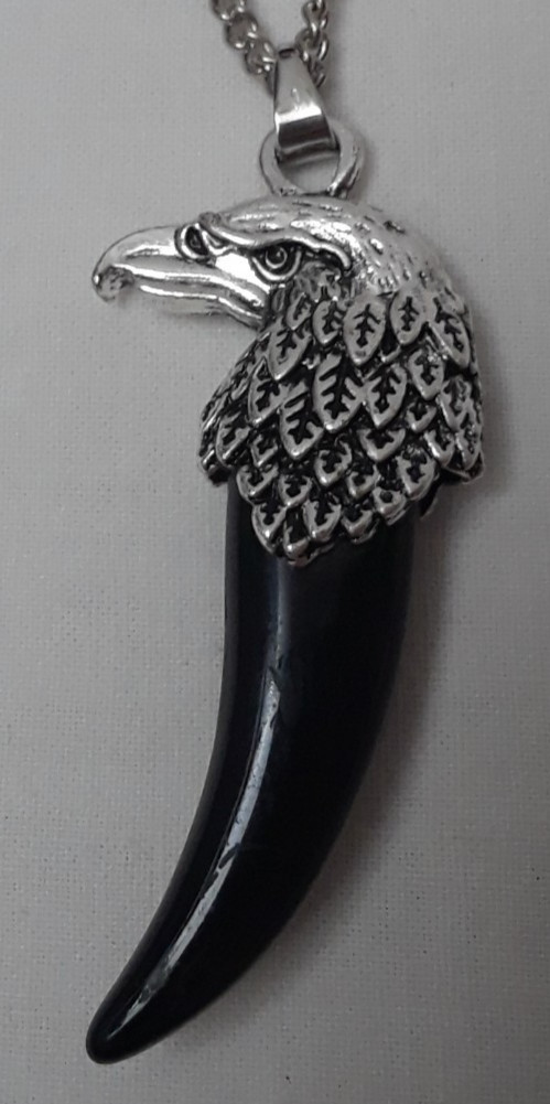 Men’s Eagle Head Black Agate Eagle Claw Pendant Necklace 20 in Chain
