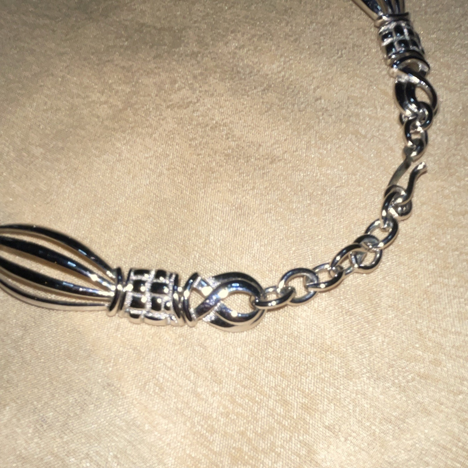 Money Silver Metal Adjustable Chain Link Bracelet with Hook Clasp Closure