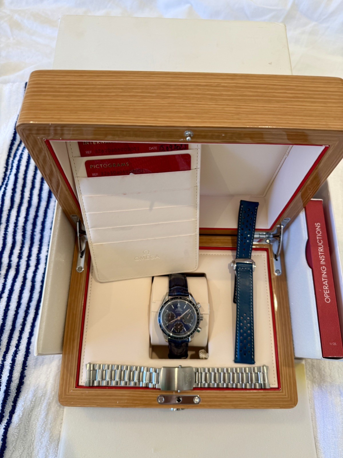 Omega Speedmaster Racing 326.30.40.50.03.001 Blue Dial w/Box & Papers & Straps