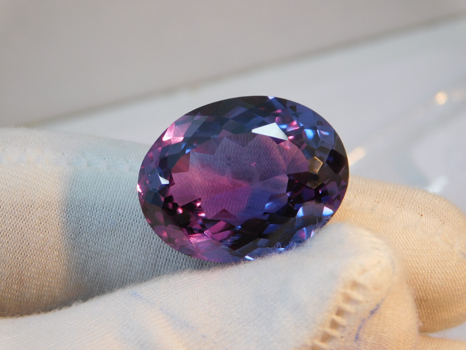 42.10 Ct Natural Color Change Alexandrite oval Cut Certified Loose Gemstone