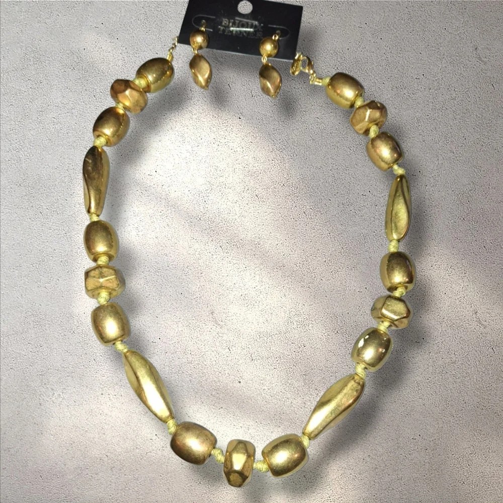 Bijoux Terner Jewelry Set Earrings & Necklace – New chunky geometric goldtone