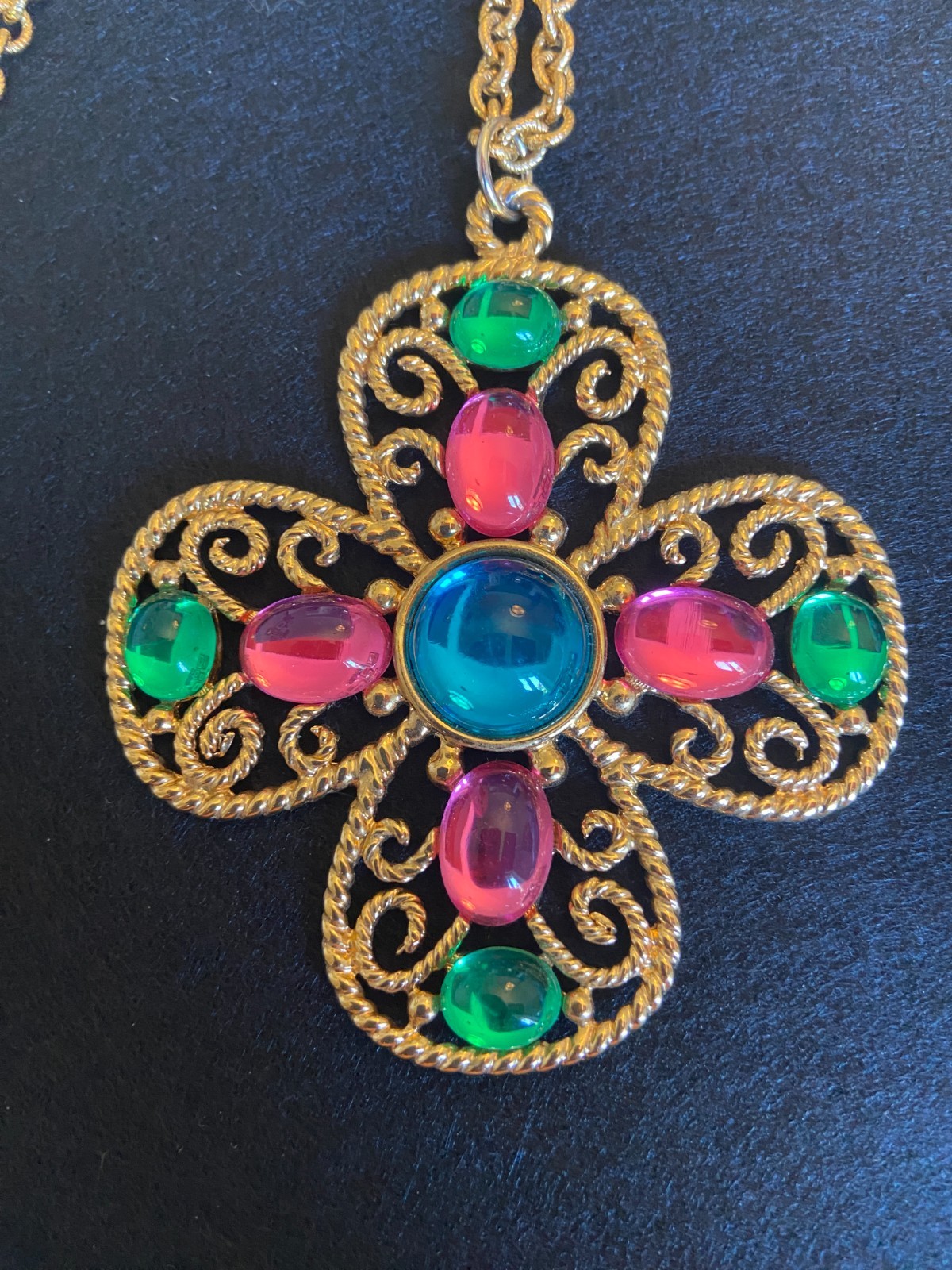1992 Napier Vintage Gold Tone Book Piece Pastel