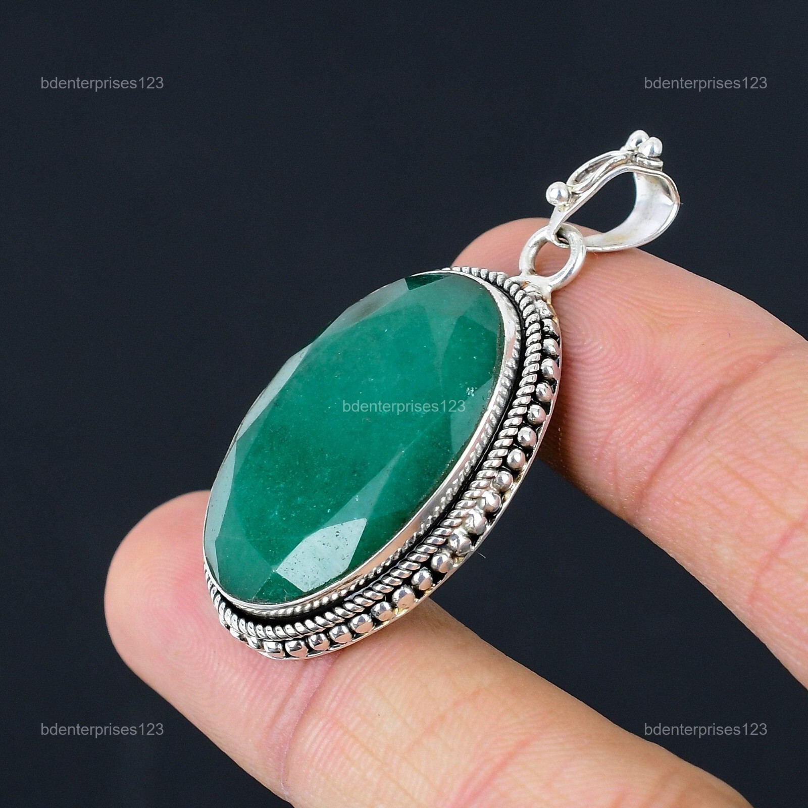 Oval Natural Zambian Emrald Anniversary Unique Trendy Pendant Jewelry 925 Silver