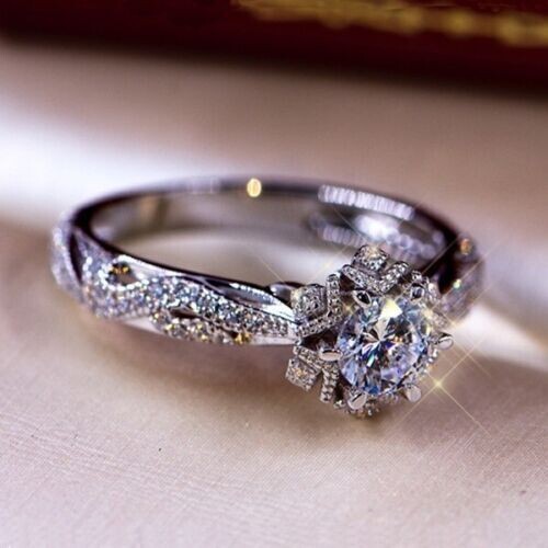 Vintage Style Christmas Ring Silver Plated Engagement Band 1.55 Ct CZ Snowflake