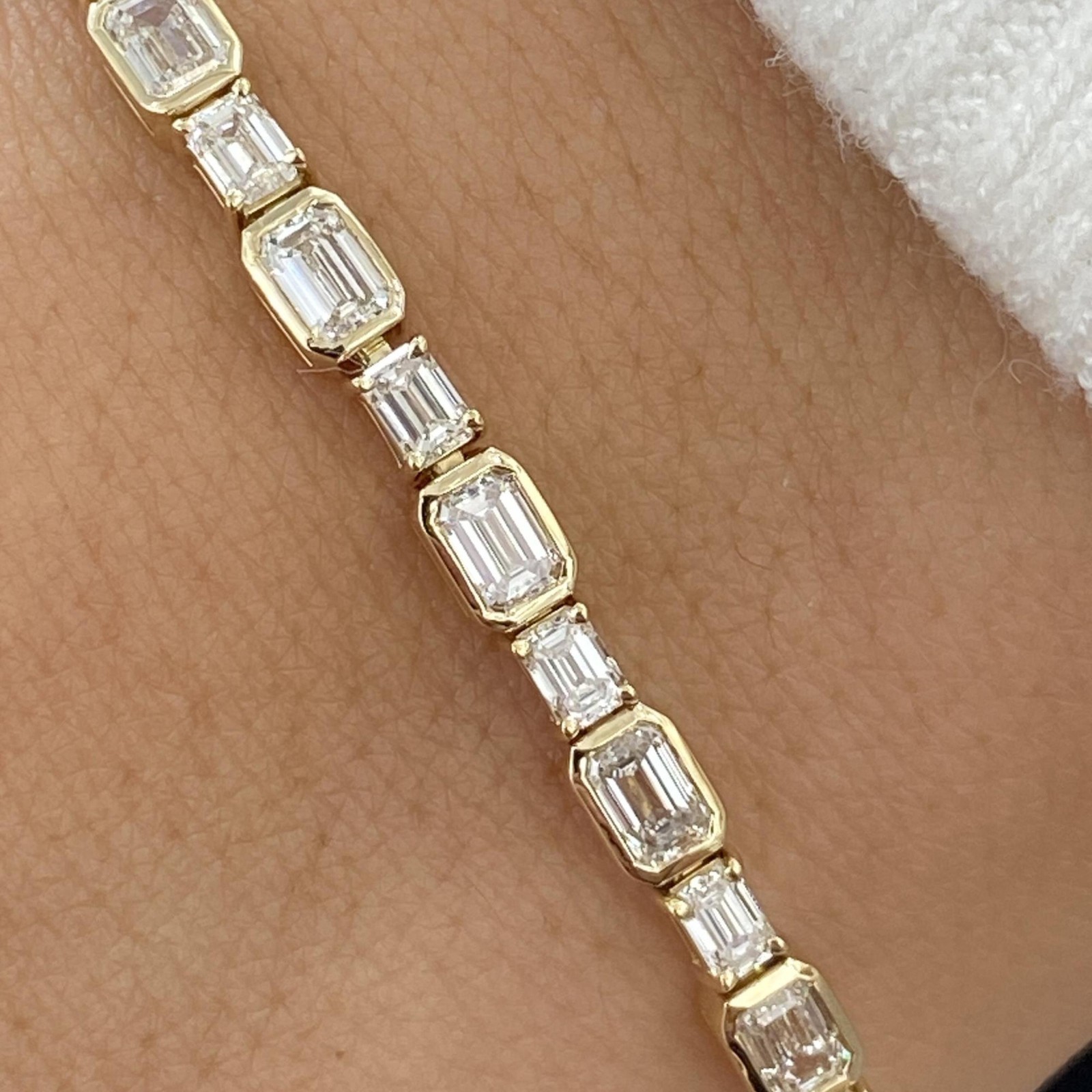 Best Women’s Gift Emerald Cut Lab-Grown Diamond Tennis Bracelet 14k Yellow Gold