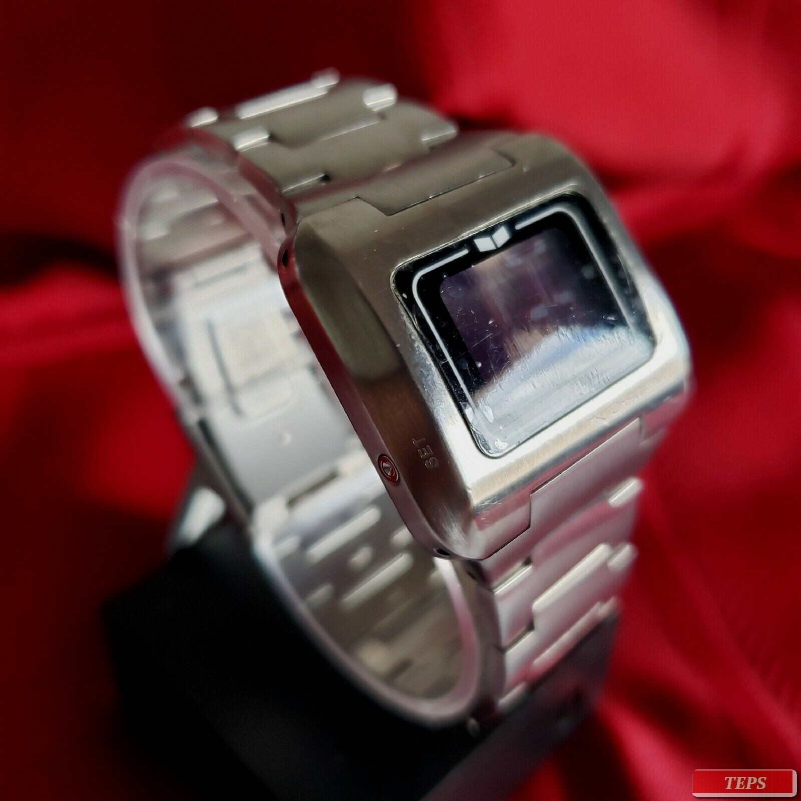 Vestal “Maxell jr.” (Stainless Steel) 50M Digital China Movement w/ Date & Light