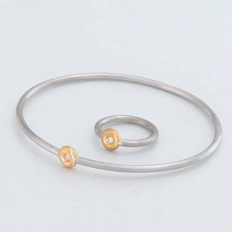 Bangle – Thin Hoop – Unhinged – 1 Brilliant Approx 0.05ct – Platinum 950