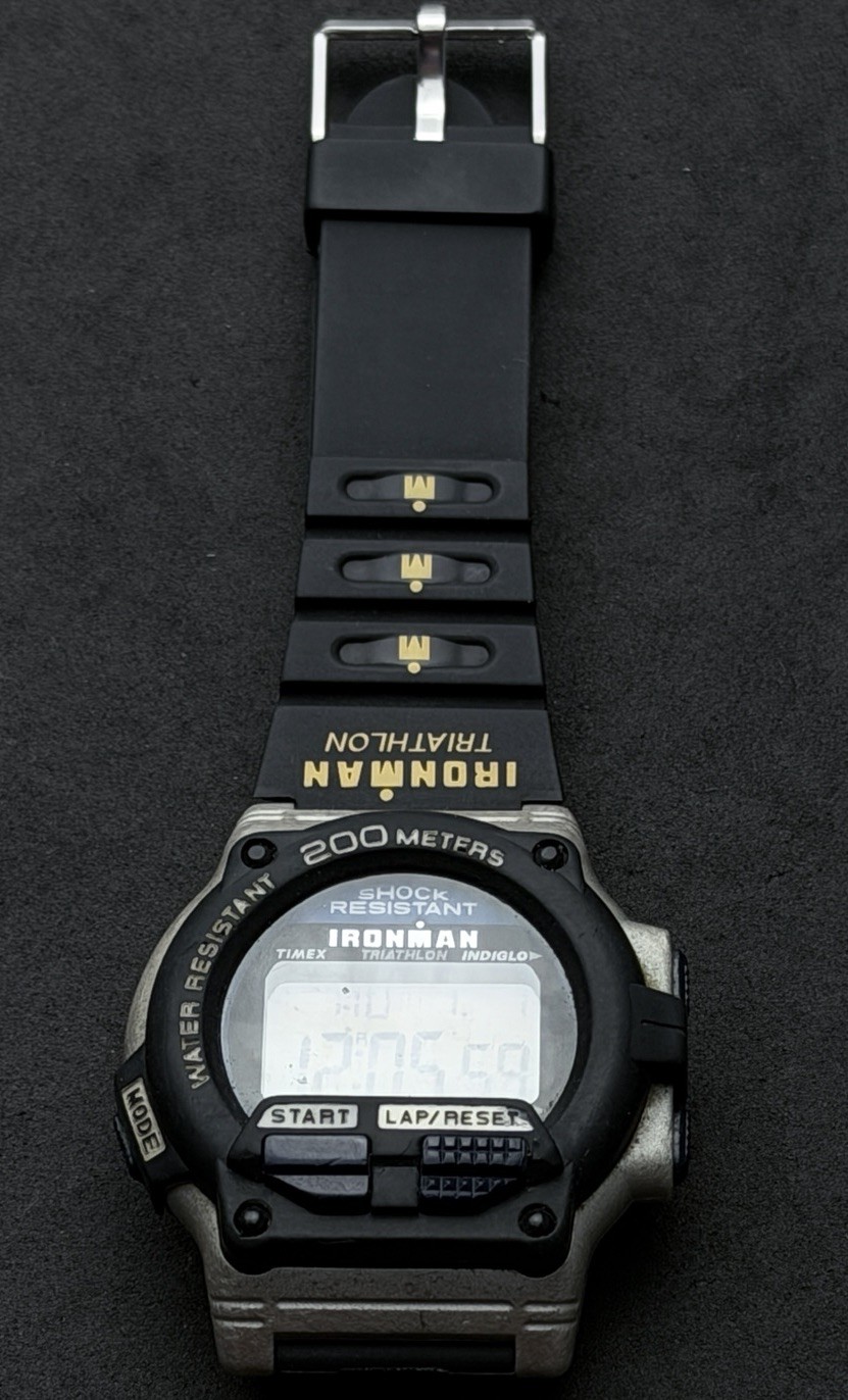 Vtg 2002 TIMEX Ironman 200M Men’s 44mm Digital Watch Black Gray Yellow 8 Lap