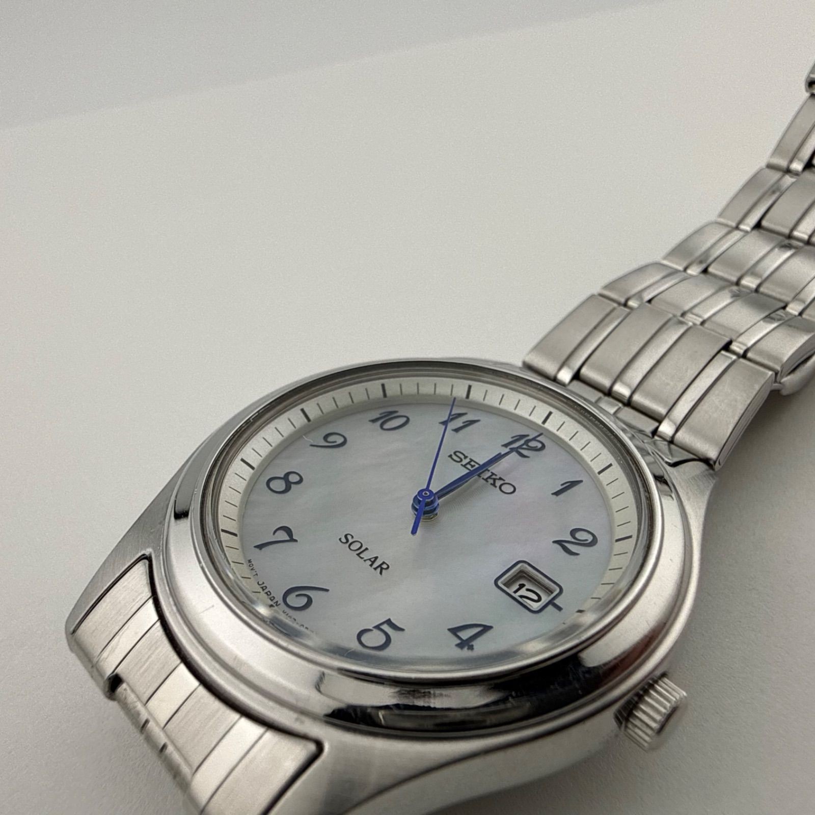 SEIKO V147-0AD0 Solar Quartz Watch Unisex Working Condition Short Band