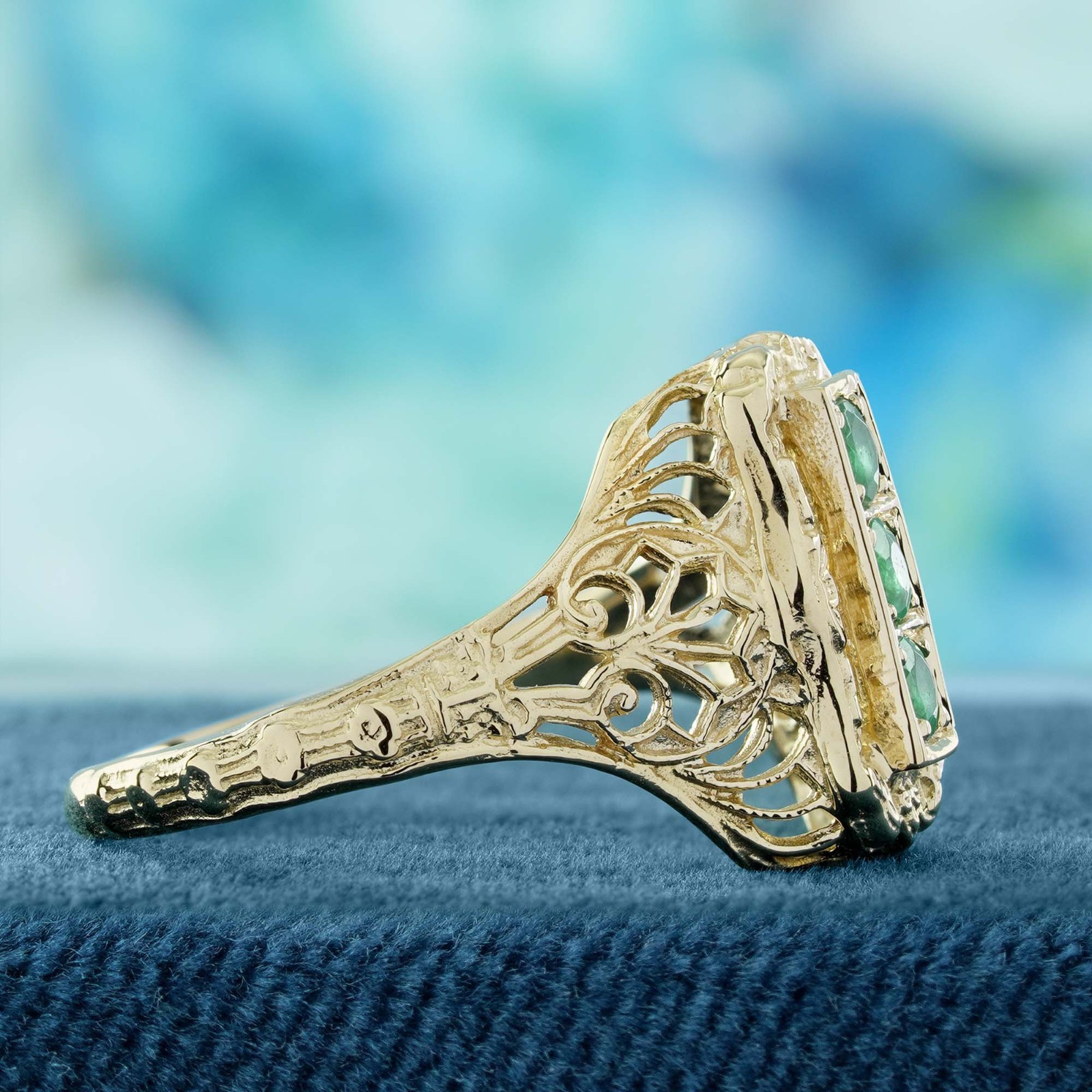 14K Yellow Solid Gold Natural Emerald Vintage Style Filigree Three Stone Ring