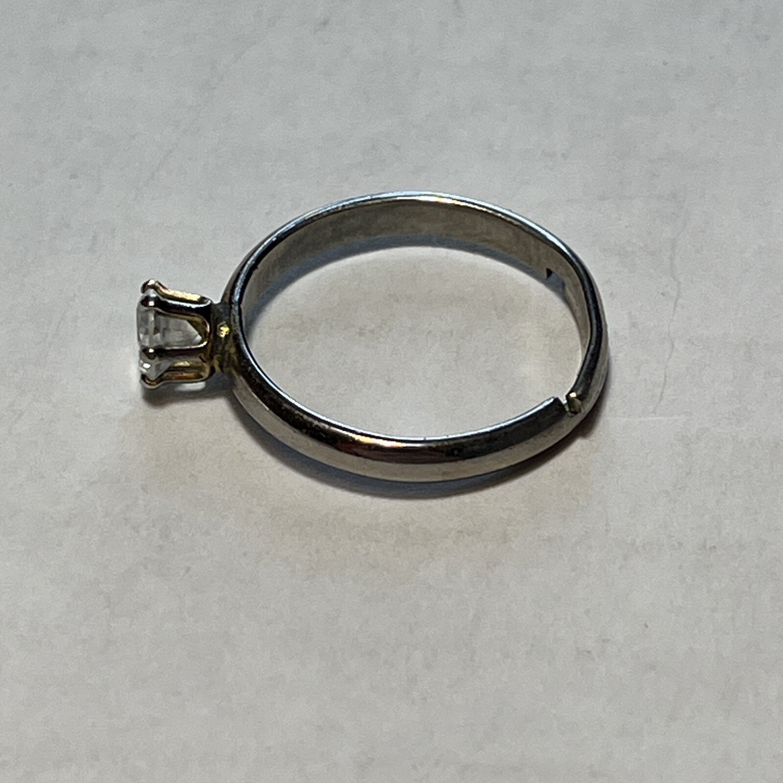 Vintage Silver Tone Solitaire Adjustable Ring Size 4.5 – 8