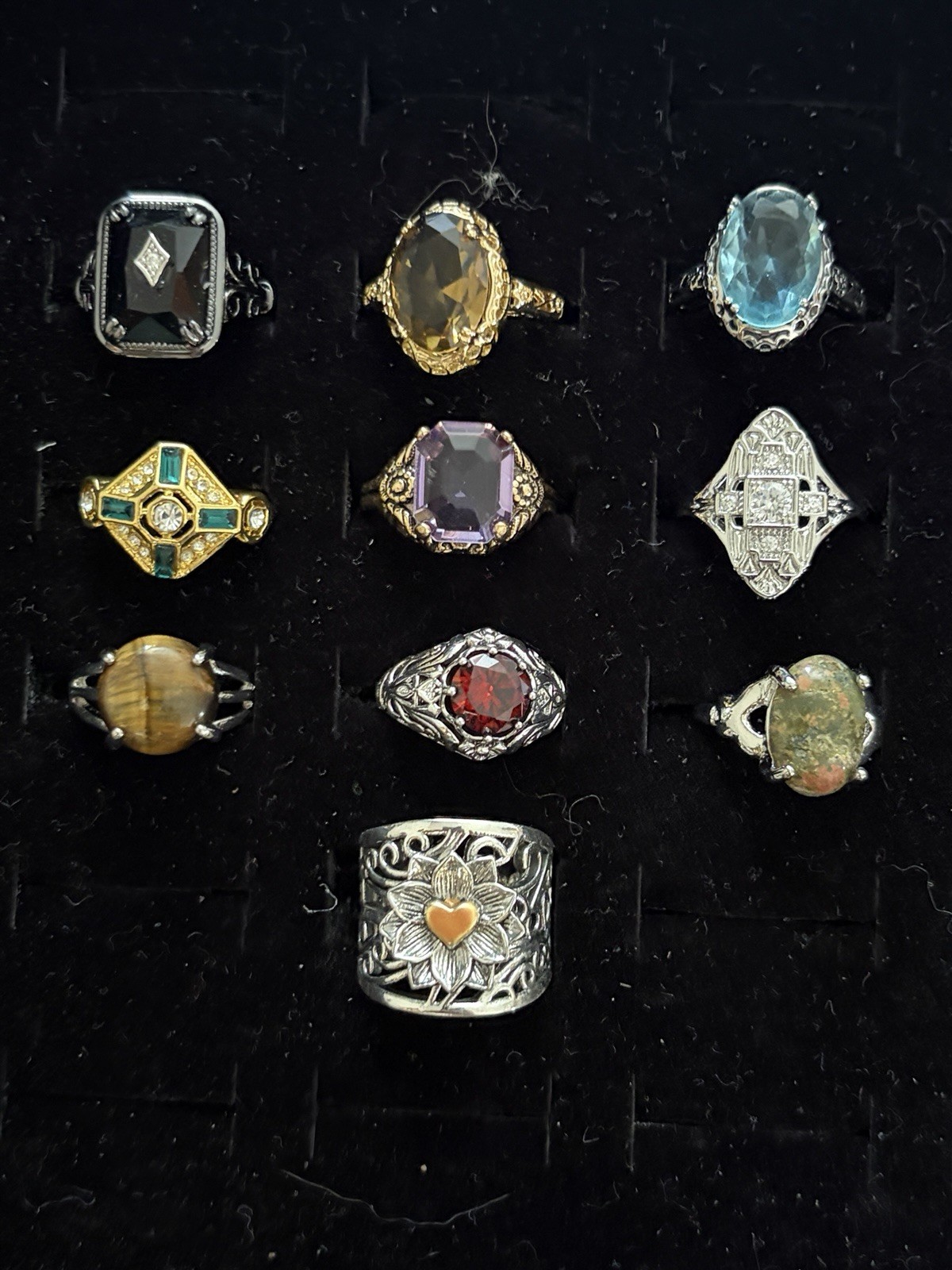 Lot of 10 Costume Jewelry Rings Mixed Styles Sizes & Stone Colors … A