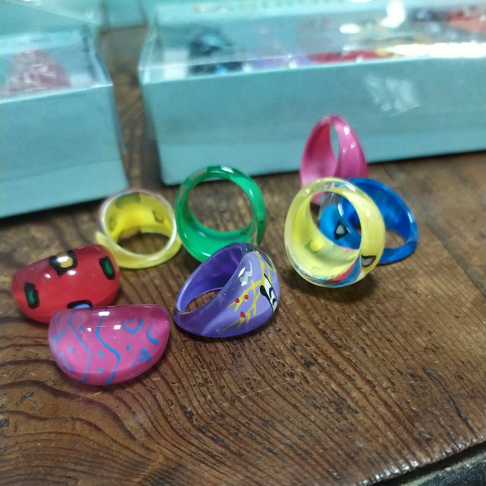 Lot of 432 Super Colorful Pop Art Resin Beach Rings – Various Sizes