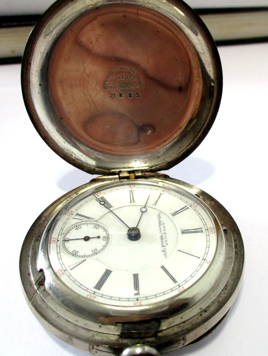Model 1883 Crescent St., 18s, 15j Hunting Pocket Watch, runs well