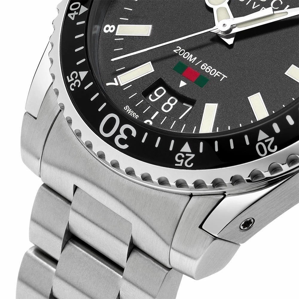 Gucci Dive Black Dial Stainless Steel Men’s Watch YA136301