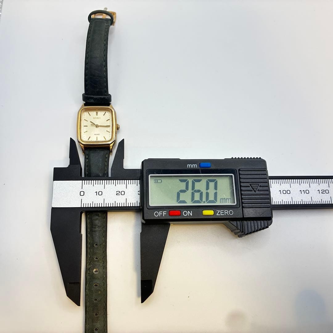Working ⭐️ SEIKO SPIRIT Quartz Women’s Square Gold Watch