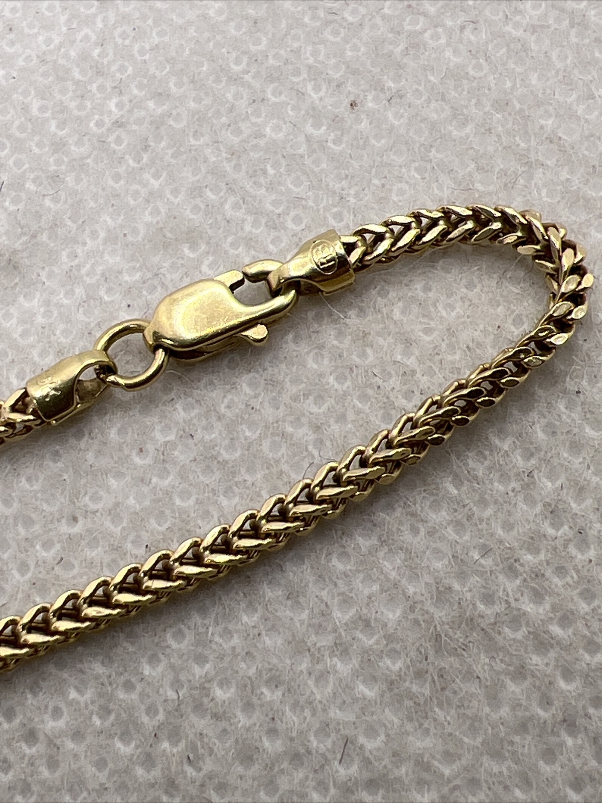 BEAUTIFUL 10K Yellow Gold WHEAT 1.7mm wide Chain Necklace 21.75” long 3.5gr.