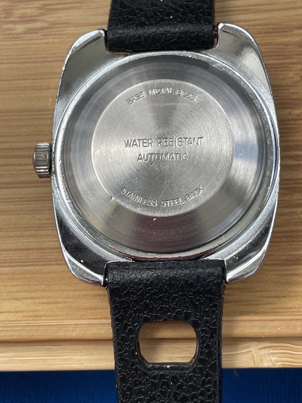 Rare CLEAN 1977 Timex Viscount Racing stripe Men’s Watch Automatic rally style