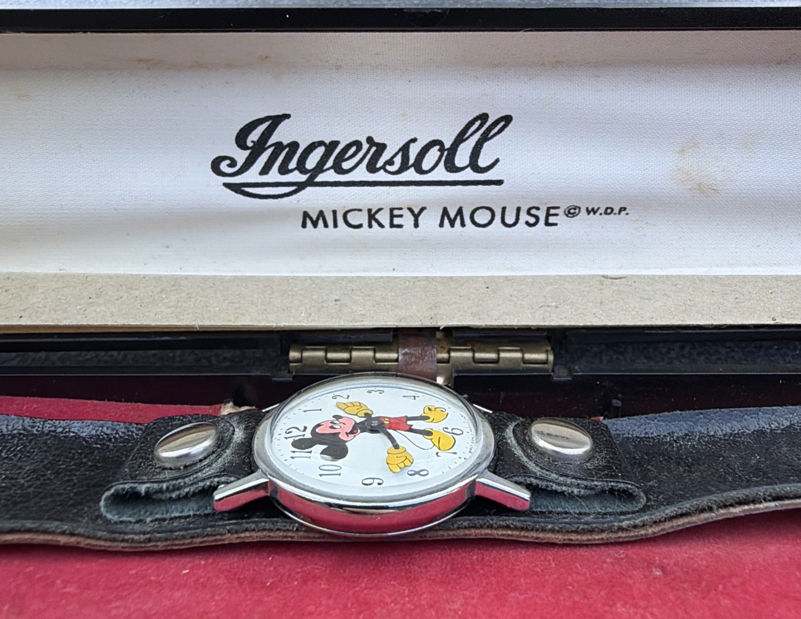 Vintage Mickey Mouse Watch Ingersoll Disney Mechanical Wind Up Keeps Time!!!