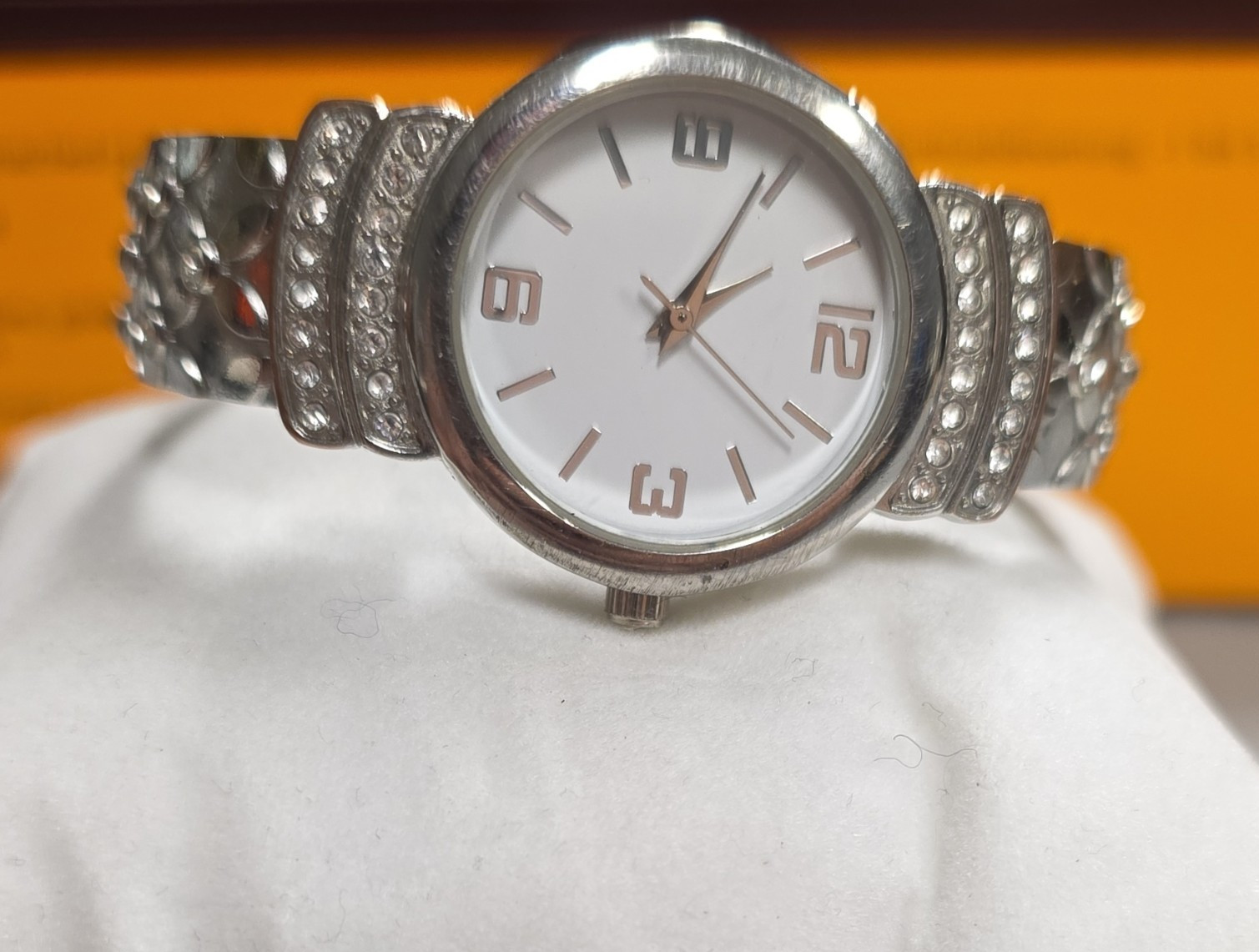 Women’s Quartz Analog Wristwatch Silver-Tone SS Bangle White Dial Arabic
