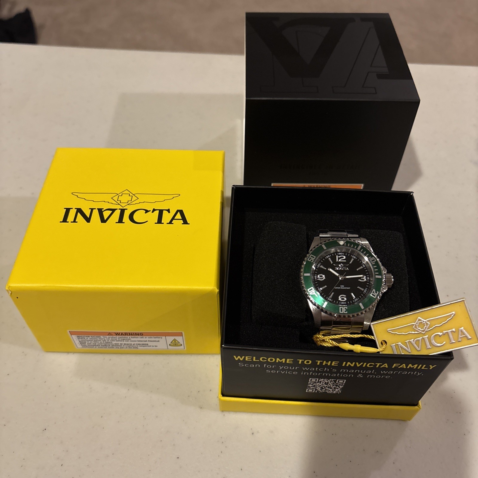 Invicta Specialty Rowan Diver Watch – 40mm Stainless Steel 49338 Green / Black