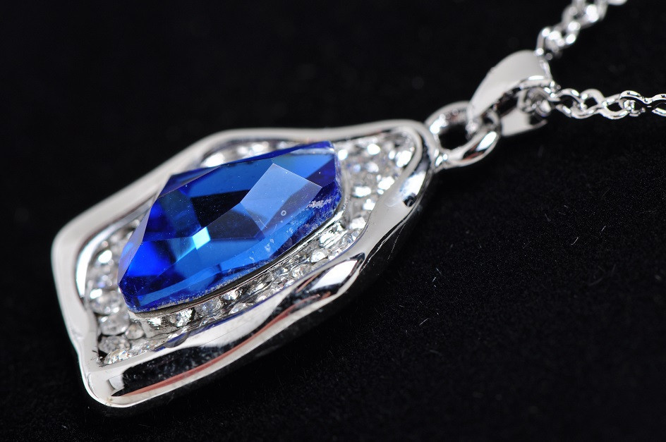 7.36 Ct Pentagon Cut Shape Blue Rhinestone CZ 18K White Gold Plated Pendant