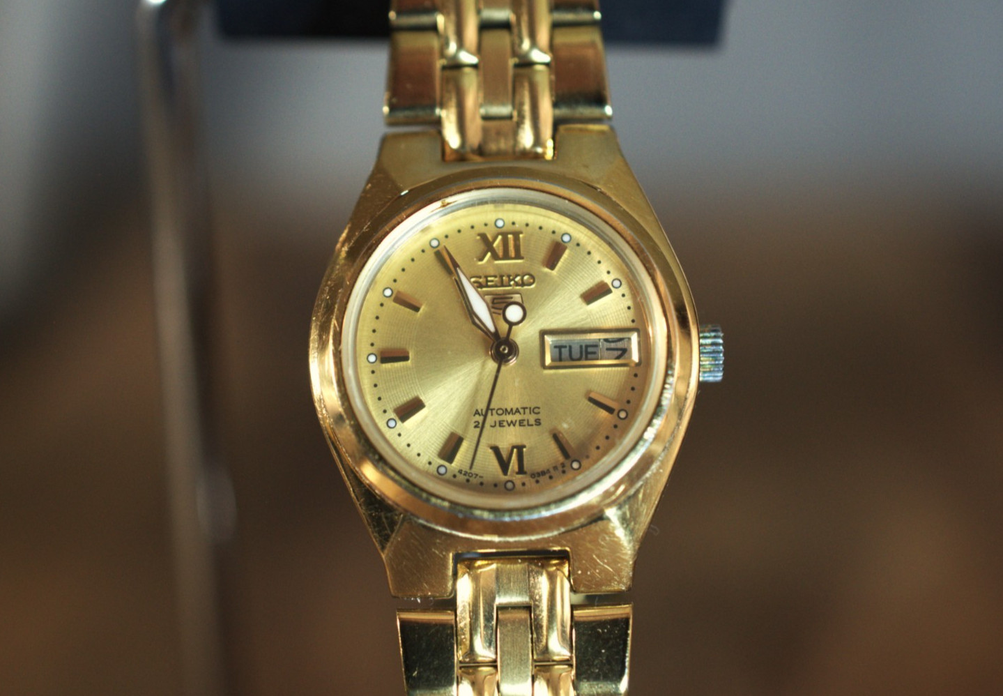 Vintage SEIKO 5 Automatic – 21 jewels – Hardlex Crystal – Mar 1985 – 4207-00W0
