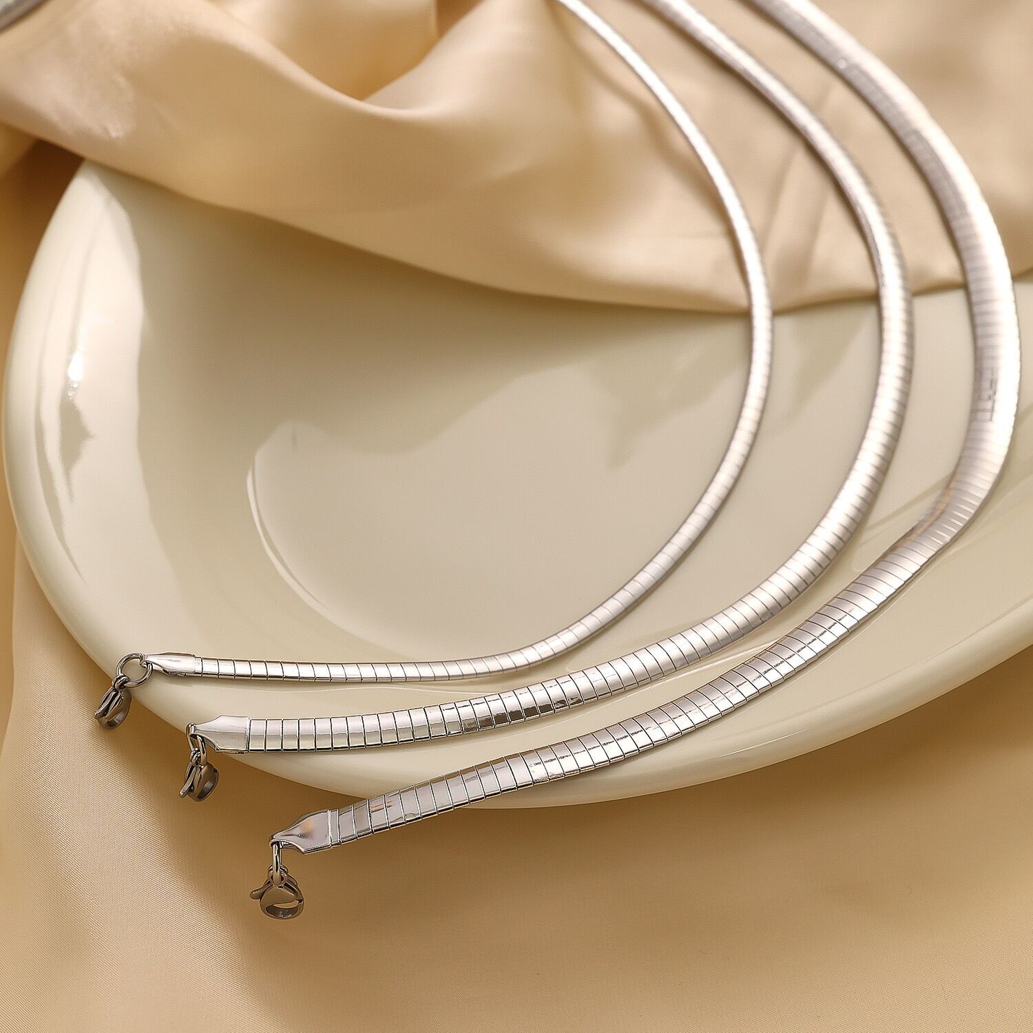 Women 4/6/8mm Stainless Steel 18k Gold Plated Herringbone Snake Chain Choker