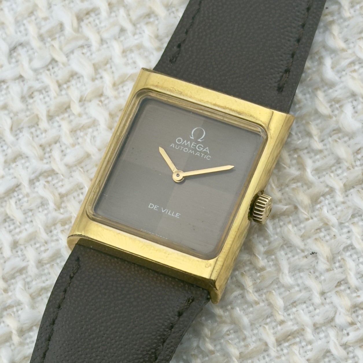 Vintage 1970’s Omega De Ville – Brown Checker Dial – Ref 551.0069 – Men’s Watch