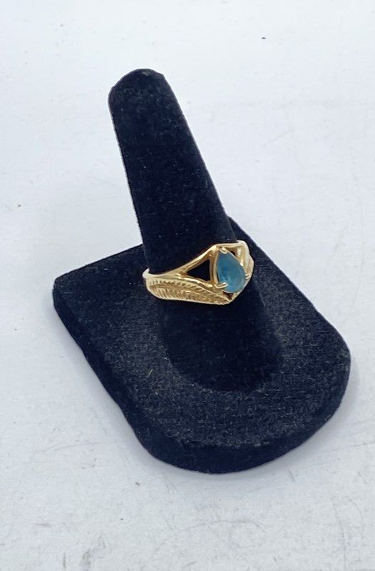 14K Yellow Gold Pear Cut Blue Gemstone Ring Feather Leaf Motif Size 5.5 4.1g