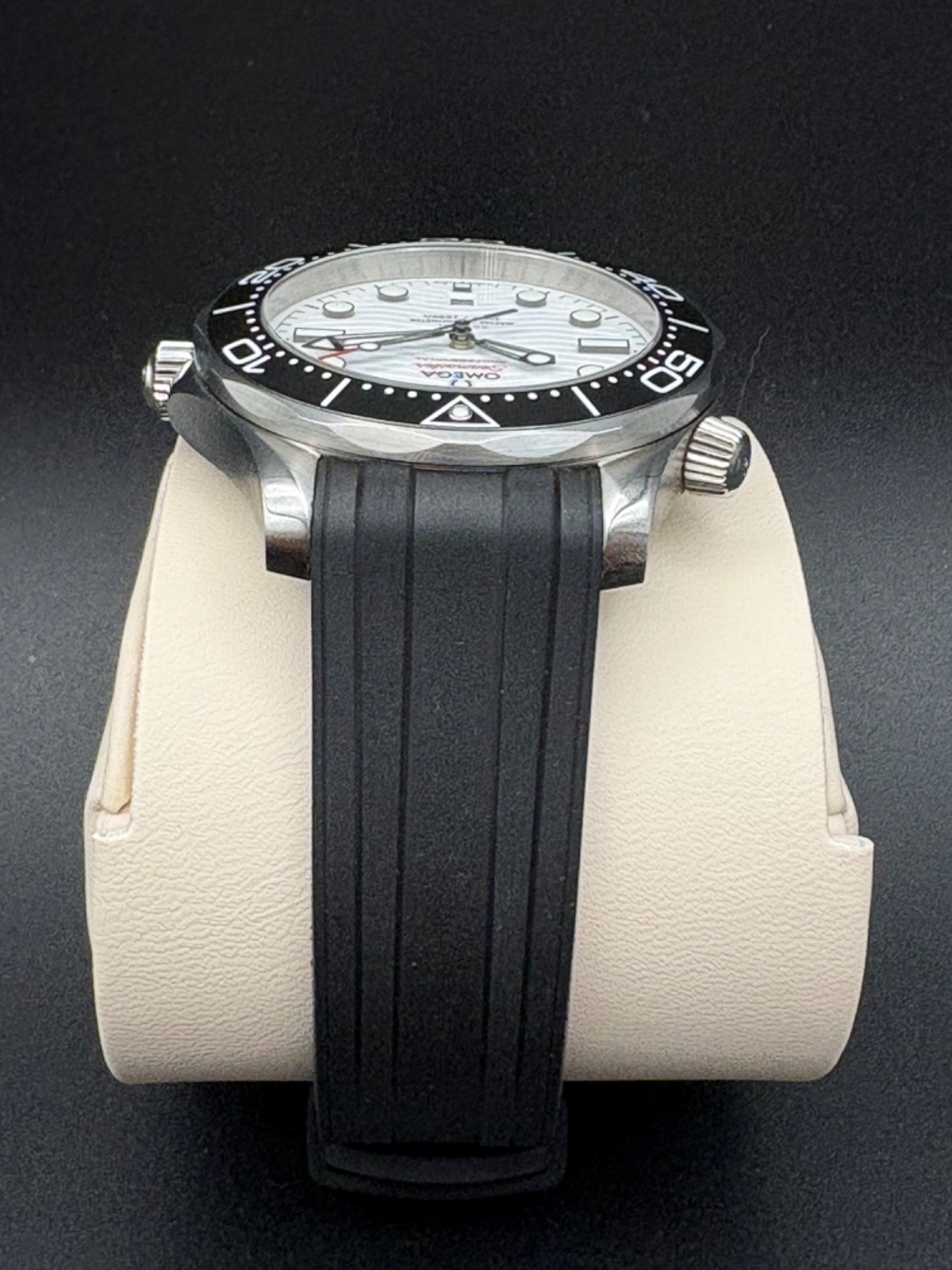 OMEGA Seamaster Diver 300M 42mm White Wave Dial Ceramic Bezel w/ Box & papers