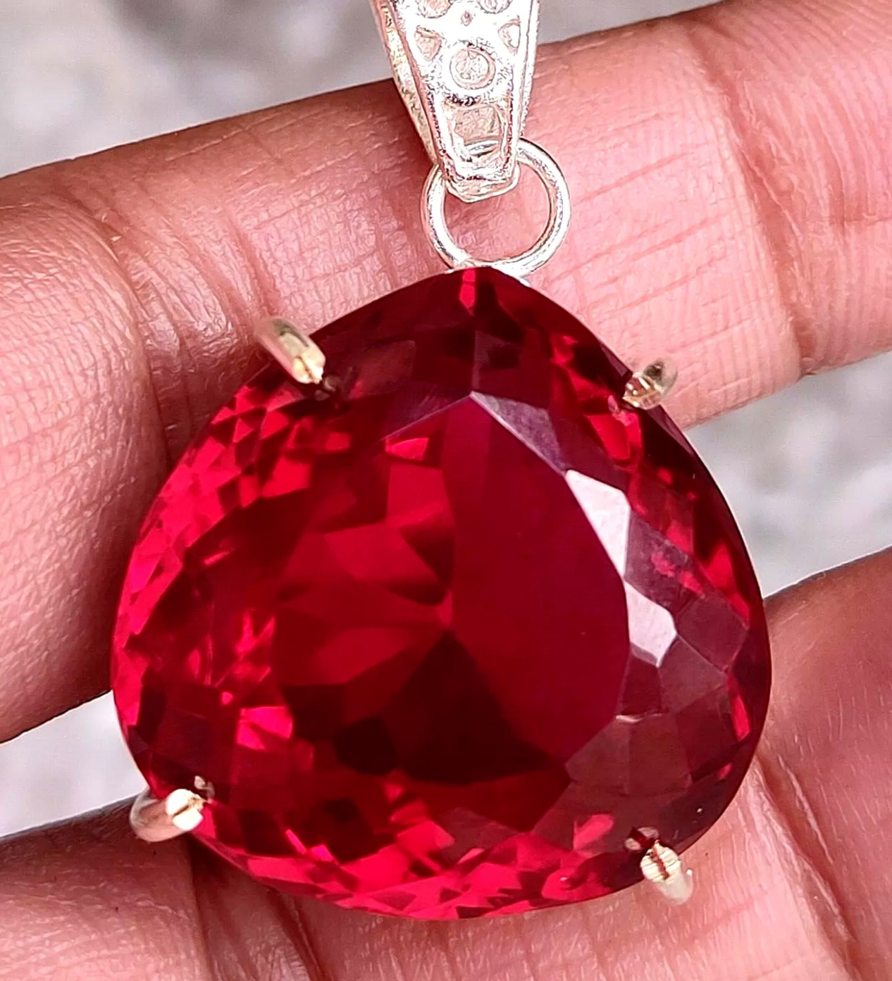 Certified 76.05 Ct Natural Red Red Ruby 925 Solid Silver Pendant Loose Gemstone