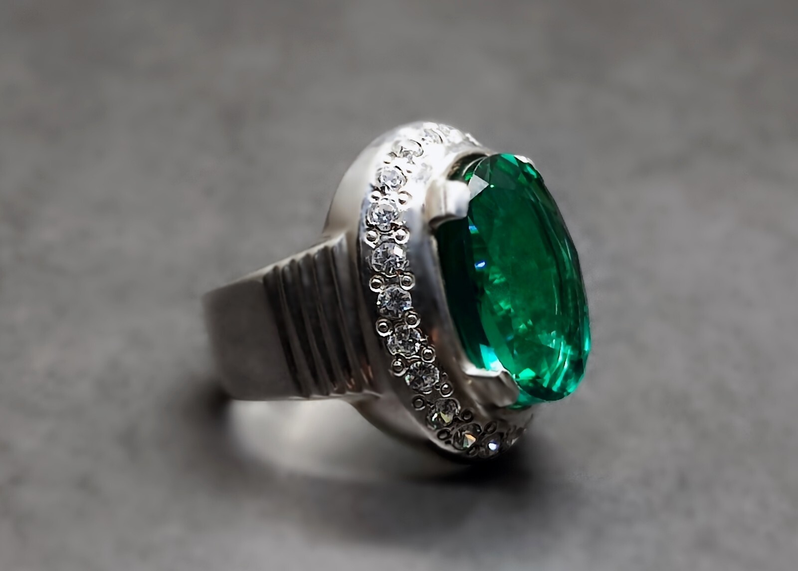 16 Carat Lab Created Deep Green Emerald Sterling Silver 925 Handmade Mens Ring
