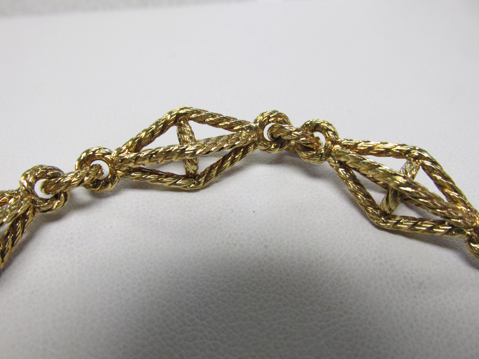 Unique Heavy Duty 18k Gold Chain Link Bracelet 8.25 inch Italy MAKE OFFER