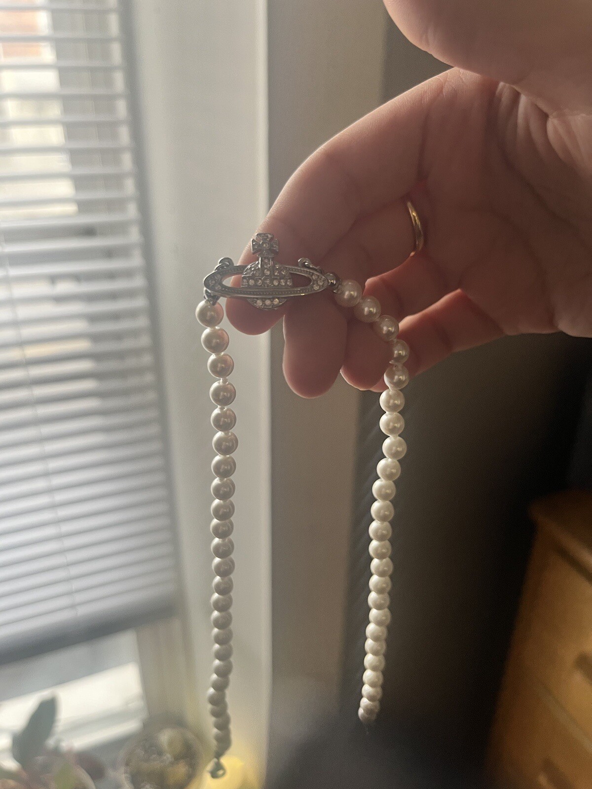 Vivienne Westwood Mini Bas Relief White Pearl Choker Silver Crystal Orb Necklace