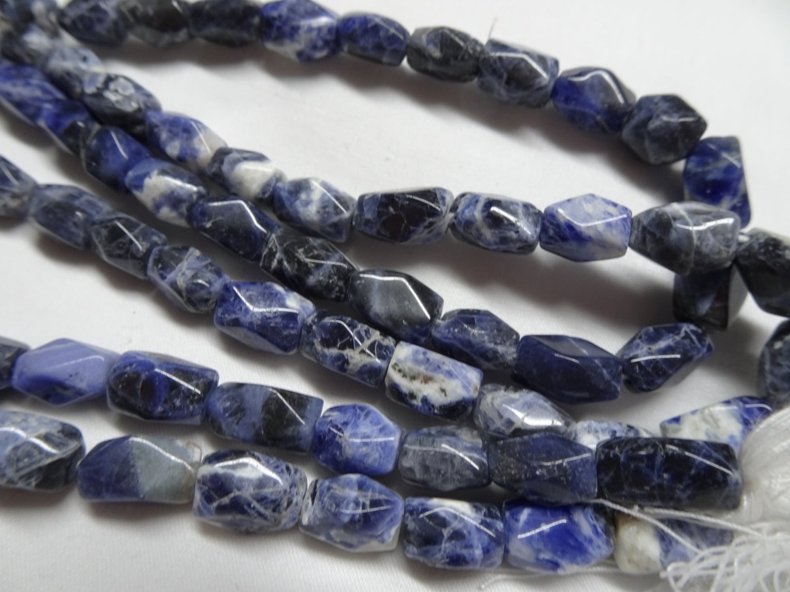 15″ Strand Natural Sodalite 9-10.25mm Long Stone Beads Faceted Nuggets A872 DNG