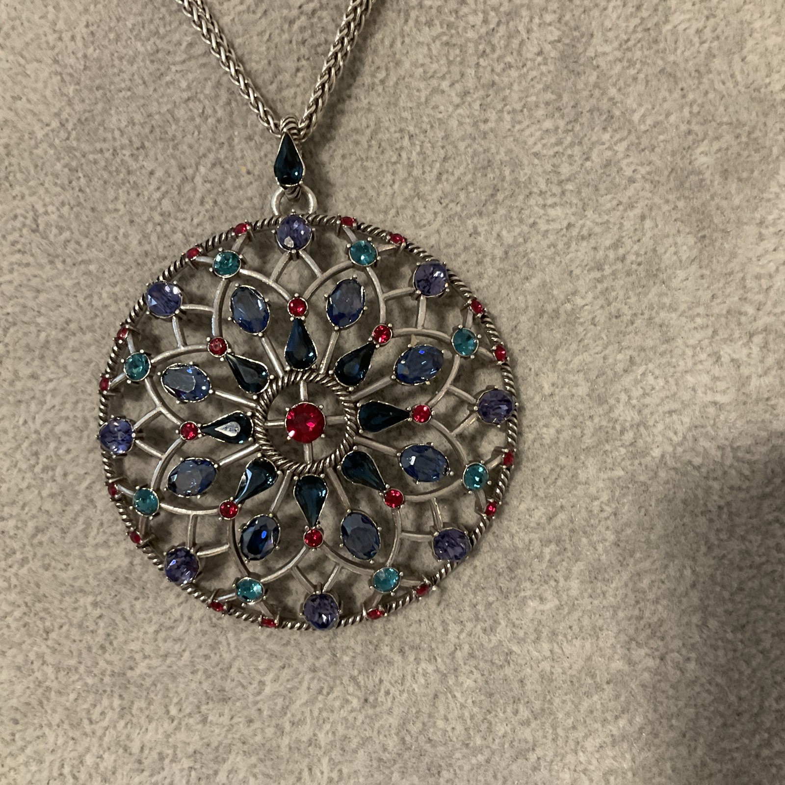 STUNNER NWT BRIGHTON ONE LOVE CIRCLE MULTI CRYSTAL CONVERTIBLE NECKLACE RP$198