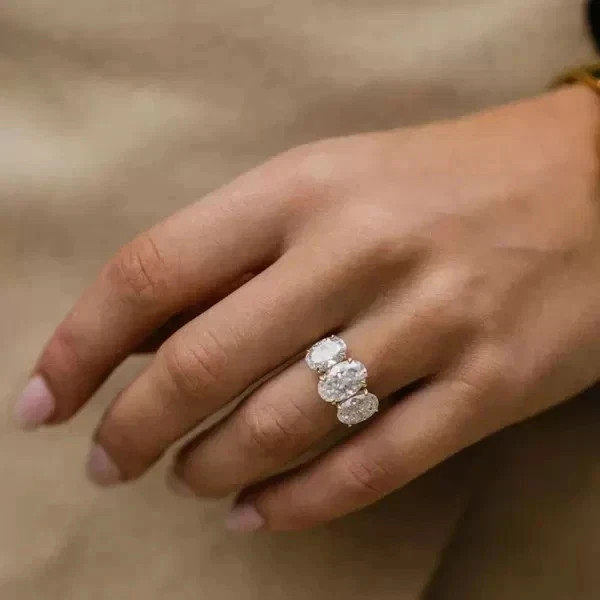 4CT IGI Oval F/VS1 Lab Grown Diamond Women Anniversary Gift Ring 14k Yellow Gold