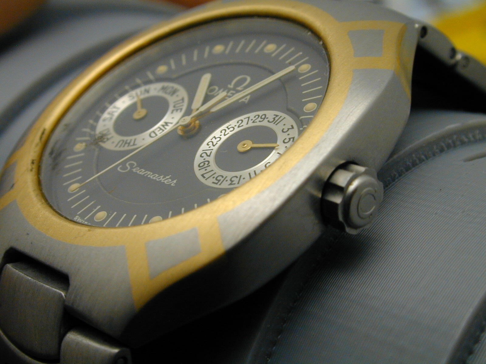 OMEGA SEAMASTER 18K AND STAINLESS STEEL AS PICTURED