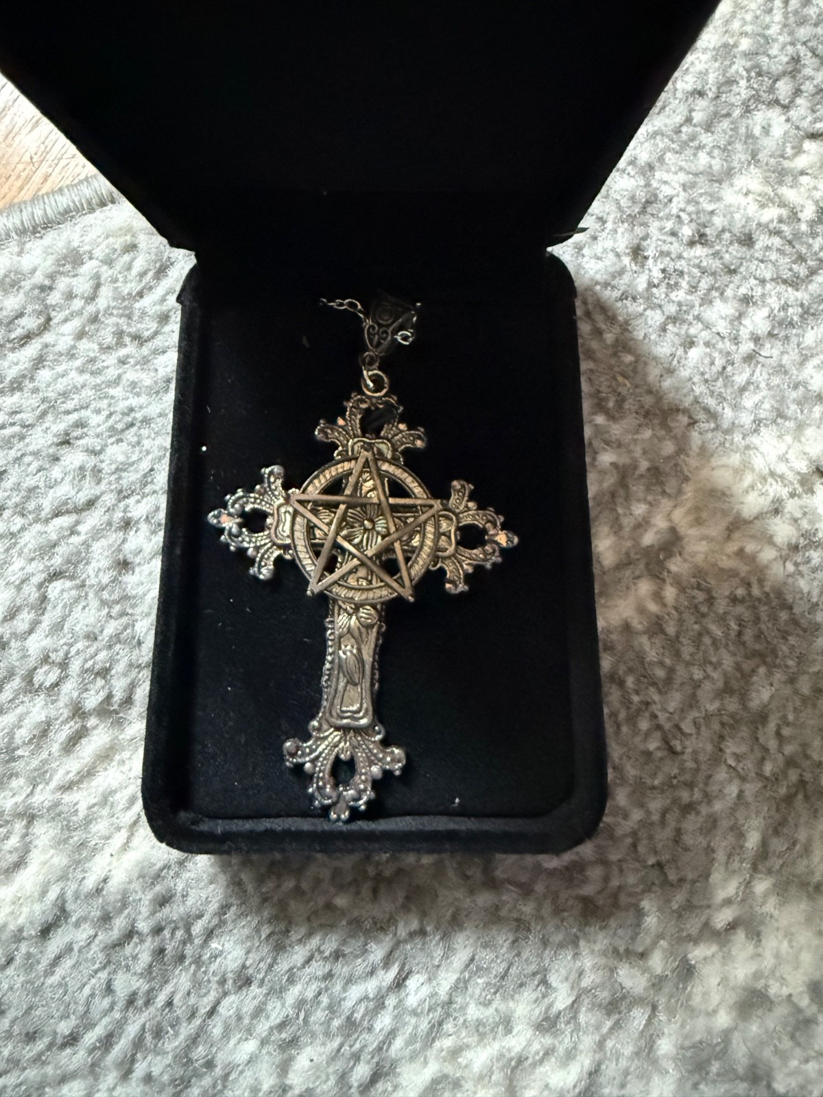 Large Cross Pentacle Pentagram Necklace Pendant Floral Filigree Victorian Vintag