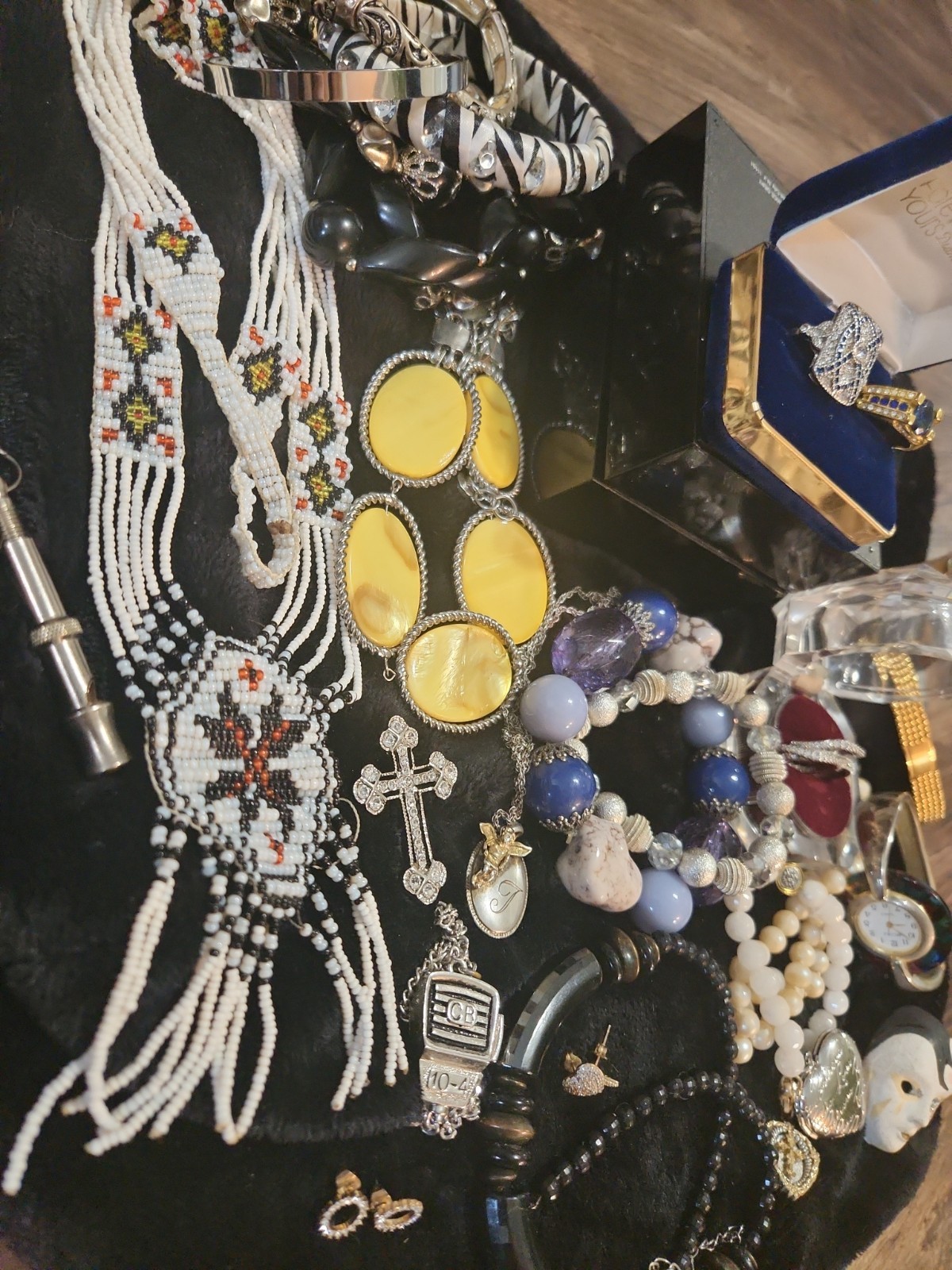 Native,Vintage & Contemporary mixed jewelry lot (28) Piece
