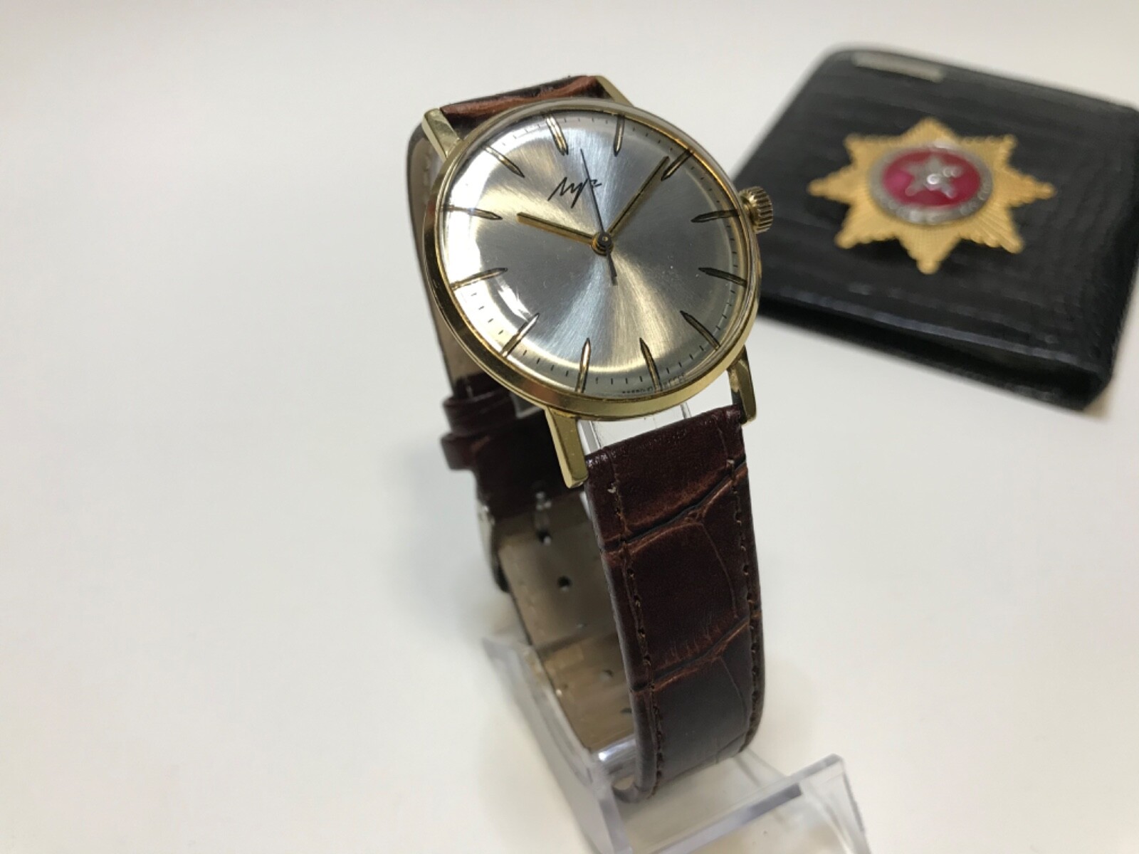 Vintage Luch Ultra Slim Retro USSR Fashion Dress watch Mechanical 2209 23J Au10.