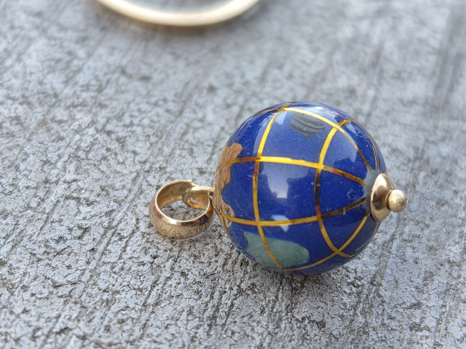 Lot 4 Pendants 10K – 14K Dimaonds Sapphires Rhodolite Garnet Ruby Lapis