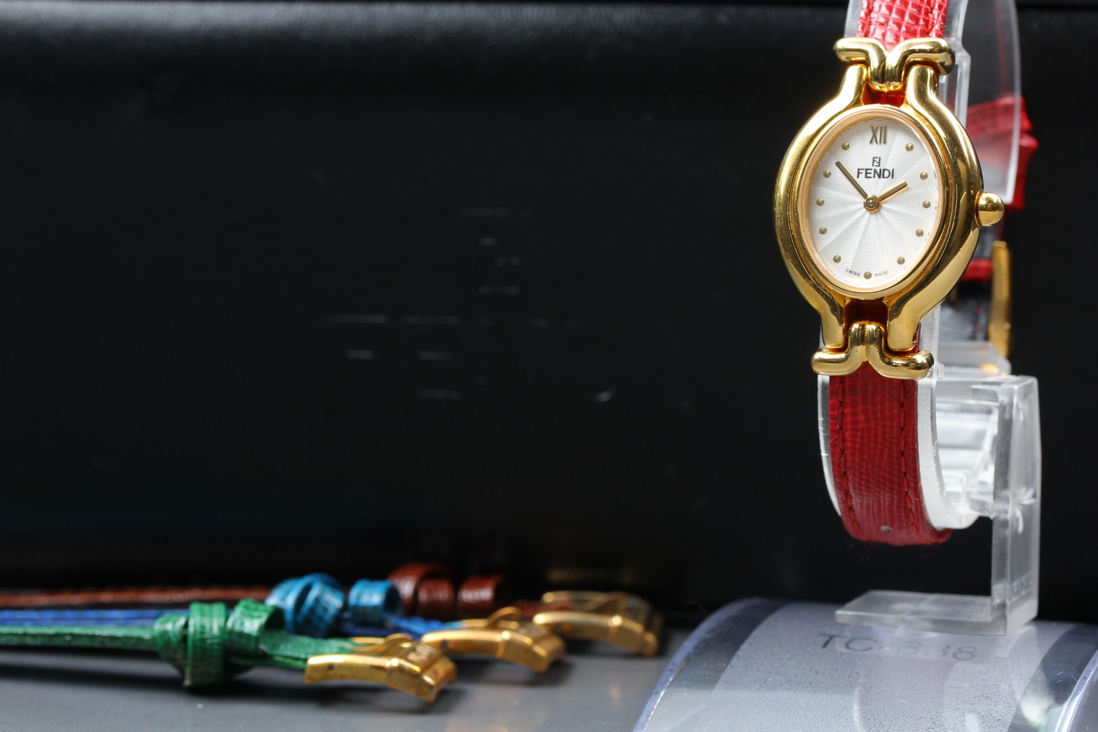 [Near MINT w/Box] FENDI 640L 4 colors Change Belts Chameleon Quartz Women Watch