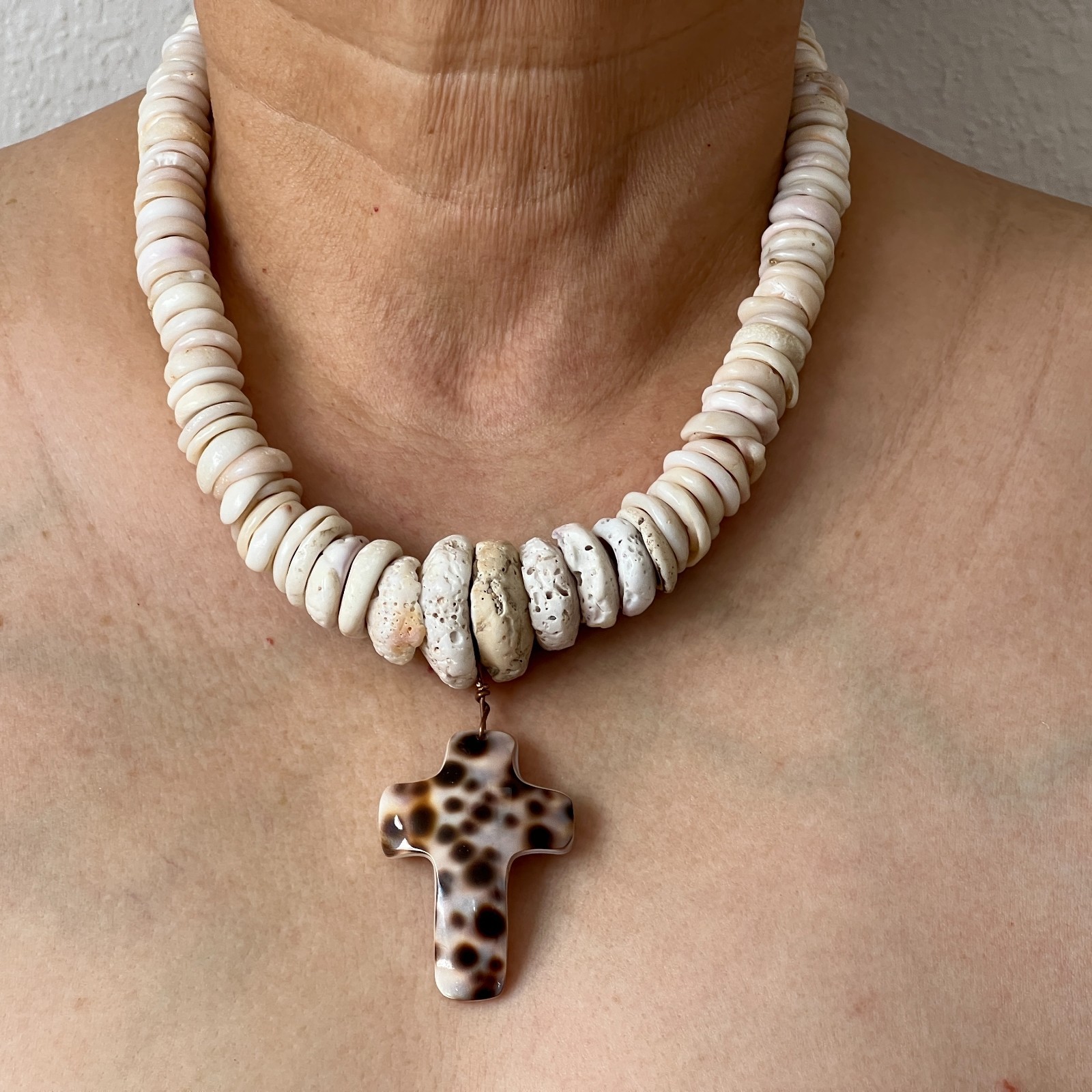 Puka Shell Necklace Vintage 70s w/Hand-Shaped Tiger Cowrie Shell Cross Pendant