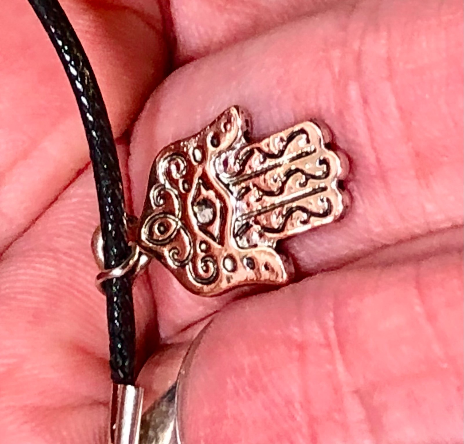 Hamsa Hand Evil Eye Pendant Choker Necklace Luck Happiness Rose Color Silver 18″