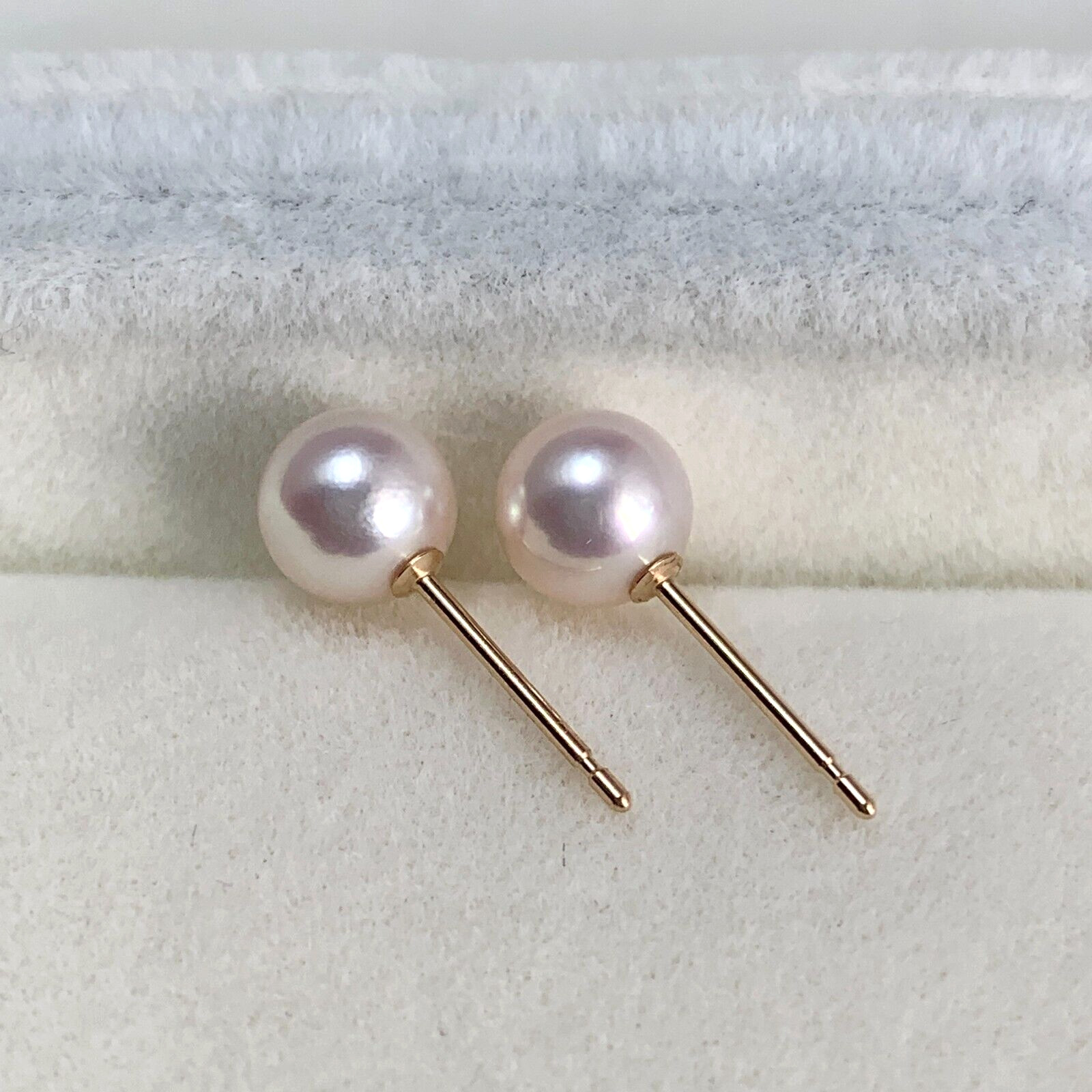 6.0mm Round Whitie with rose Akoya pearl stud earrings 10Kt solid yellow gold