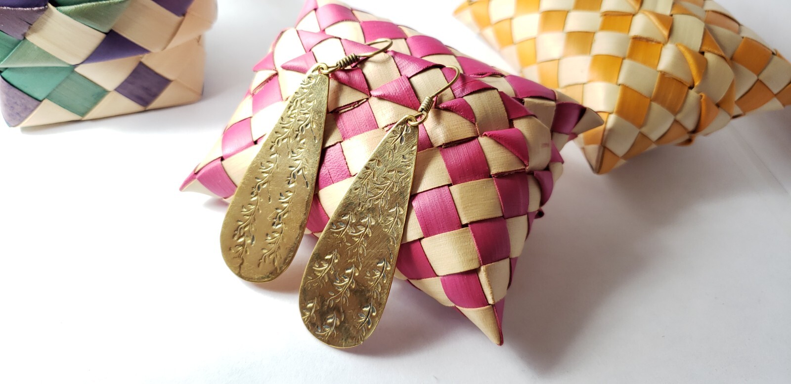 Handmade Southeast Asia Cambodia Ethnic Plant design and teardrop shape Earrings