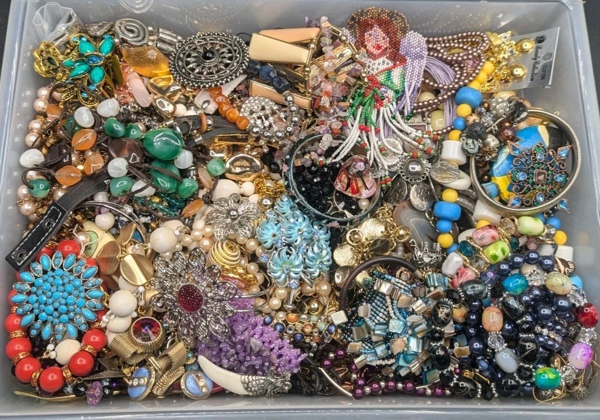 HUGE 20 Pounds Untested Jewelry Lot Vintage Mod Junk Craft & Good Resell Mix In